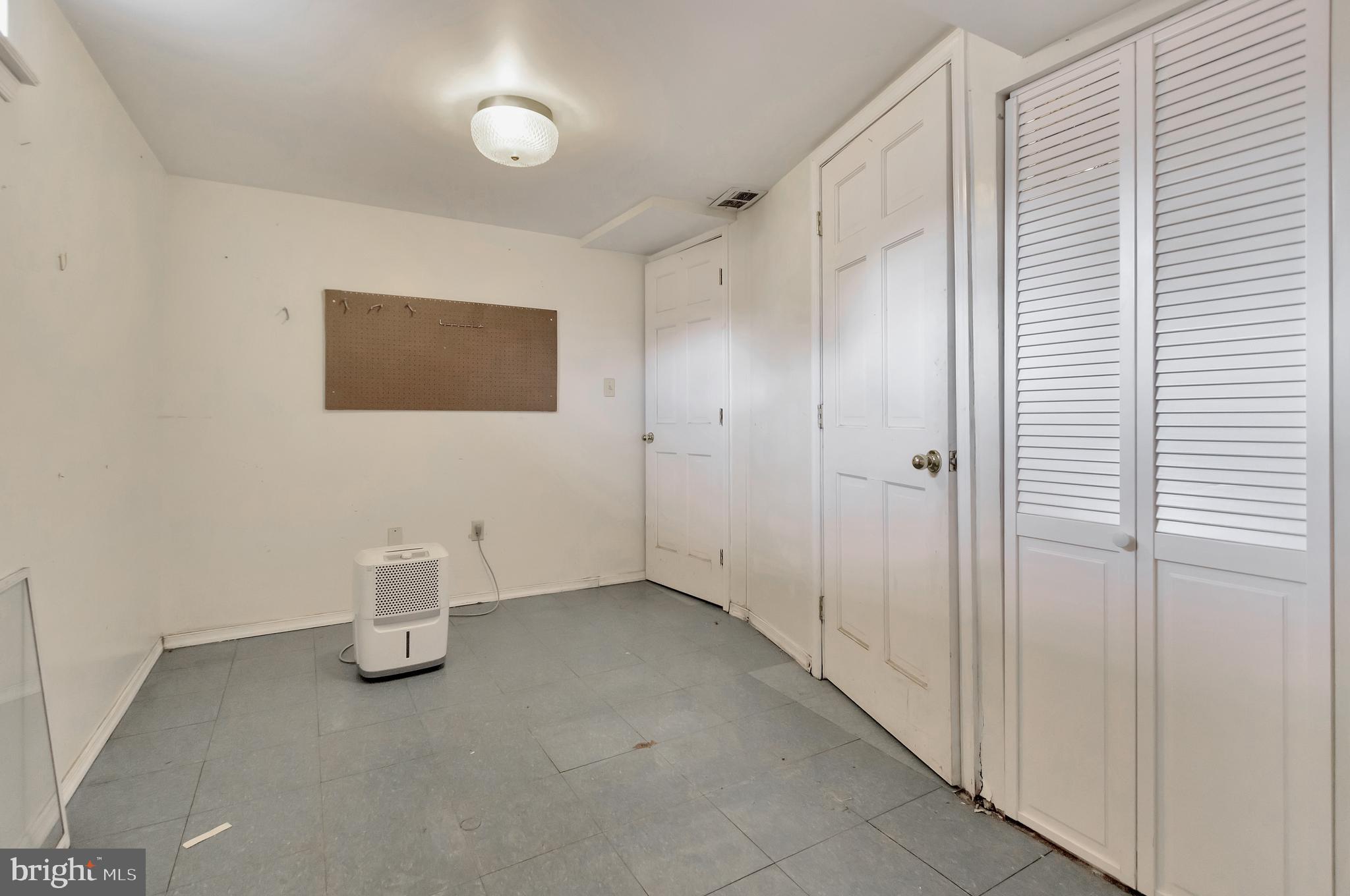 11815 Dewey Road Silver Spring, MD 20906 - Photo 24 of 28