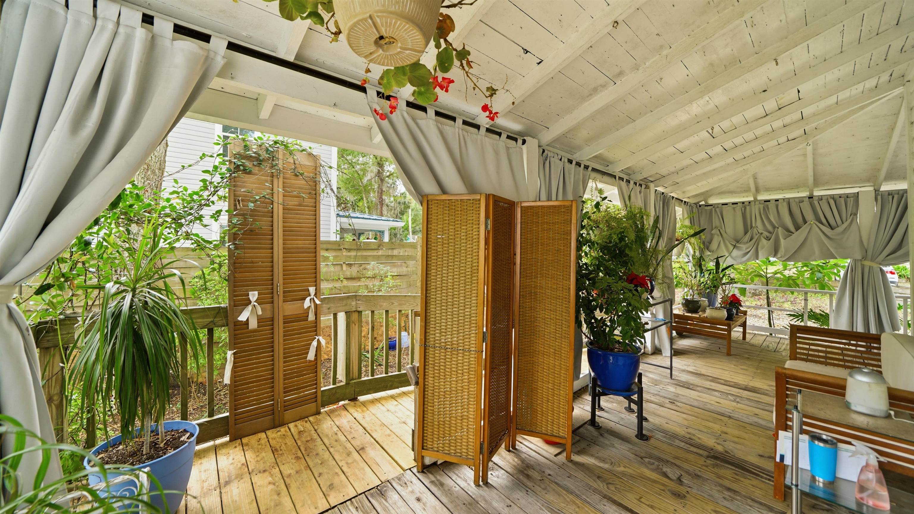 15 Davis Street St. Augustine, FL 32084 - Photo 27 of 48 a view of entryway with wooden floor
