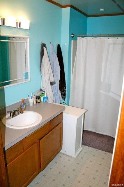 12987 Metcalf Road Emmett, MI 48022 - Photo 12 of 21 master bath 1.jpg