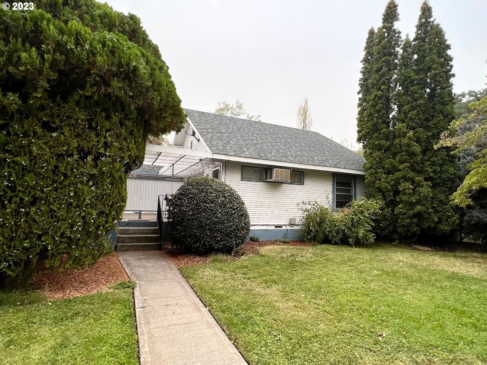 1312 Chestnut Street Milton Freewater, OR 97862 - Photo 1 of 5