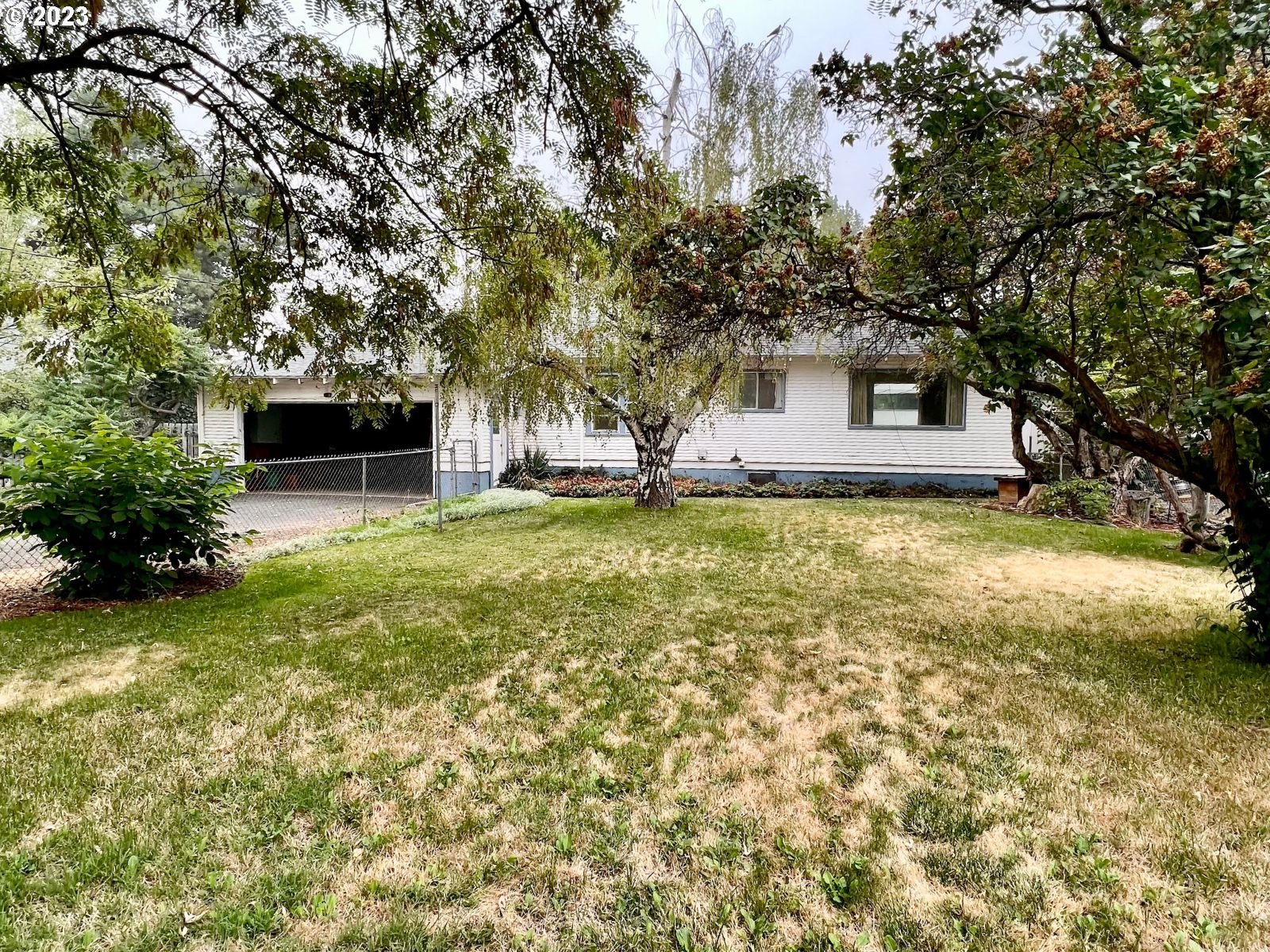1312 Chestnut Street Milton Freewater, OR 97862 - Photo 3 of 5
