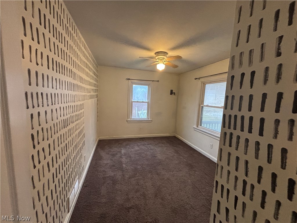 4301 Steubenville Road Southeast Amsterdam, OH 43903 - Photo 11 of 27 carpet