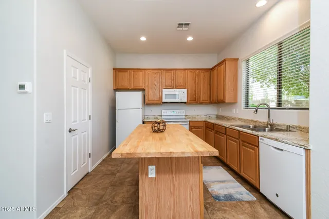 $2,500 | 1949 West Olive Way, Chandler, AZ 85248