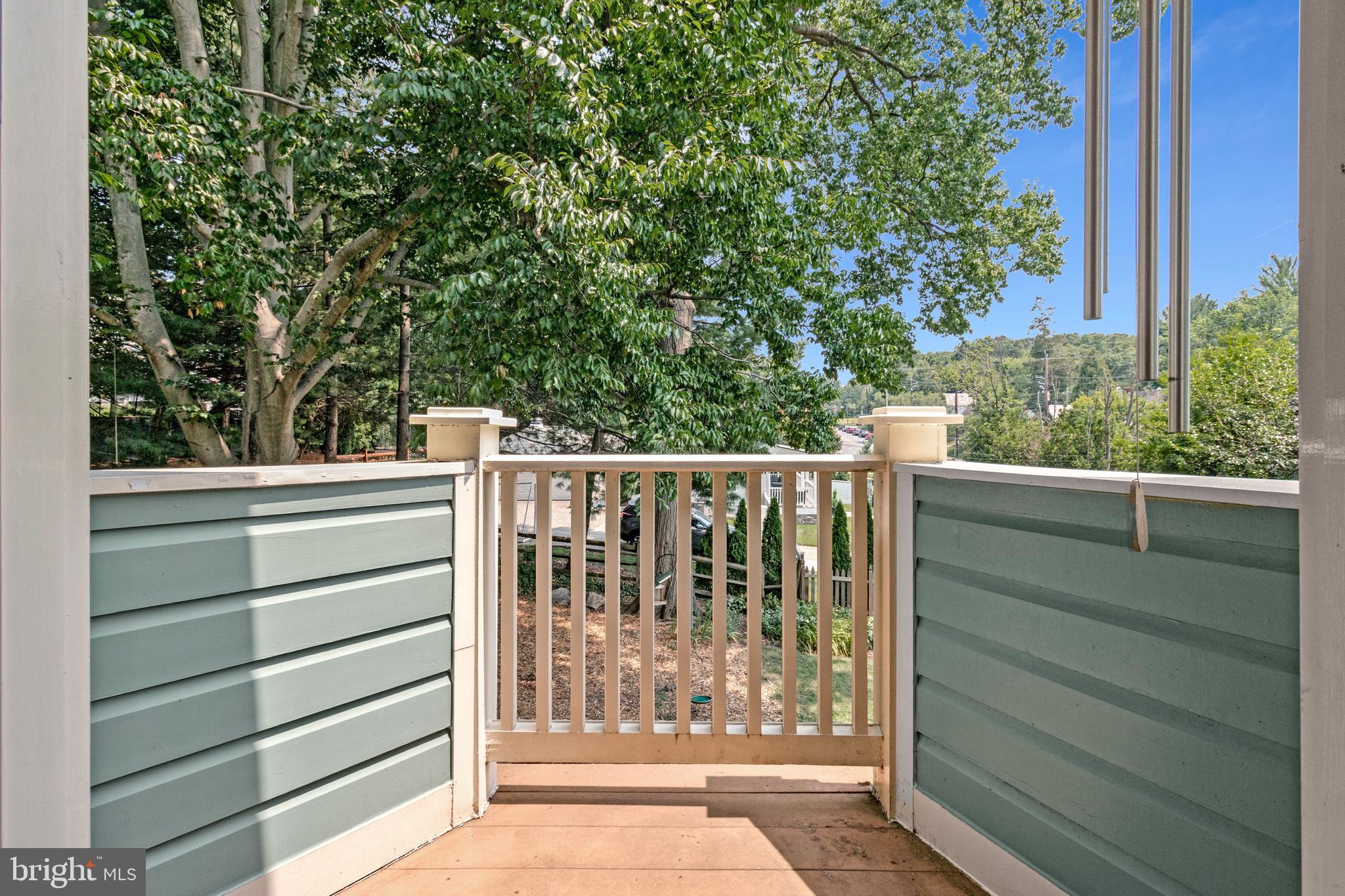 4701 River Road Bethesda, MD 20816 - Photo 34 of 61 The sweetest private balcony
