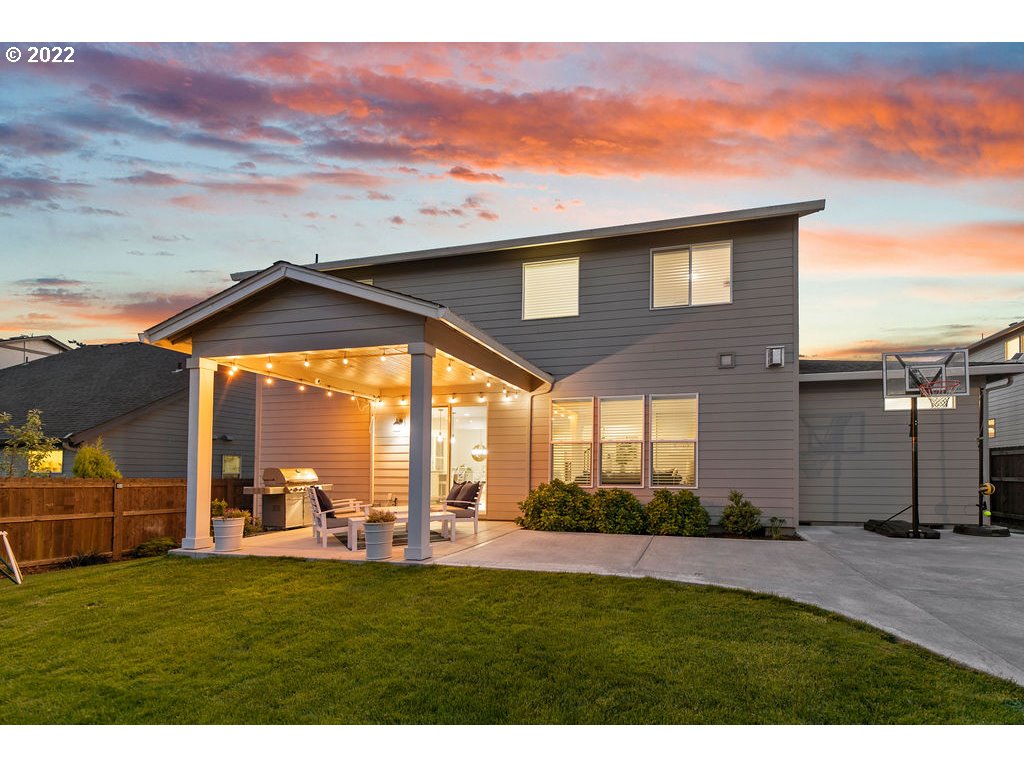 618 North 44th Avenue Ridgefield, WA 98642 - Photo 29 of 32 a view of outdoor space yard and patio
