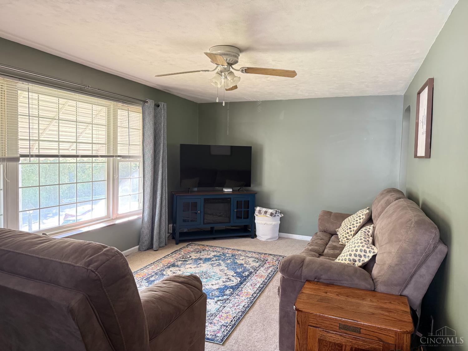 5418 Delhi Road Cincinnati, OH 45238 - Photo 5 of 27 Gallery Image 5