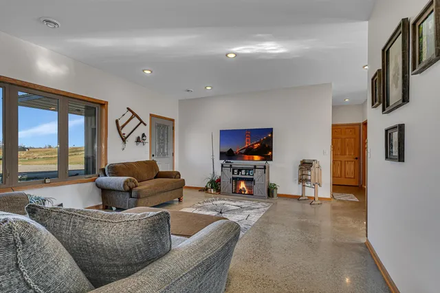 $415,000 | 2847 20th Avenue, Burtrum, MN 56318