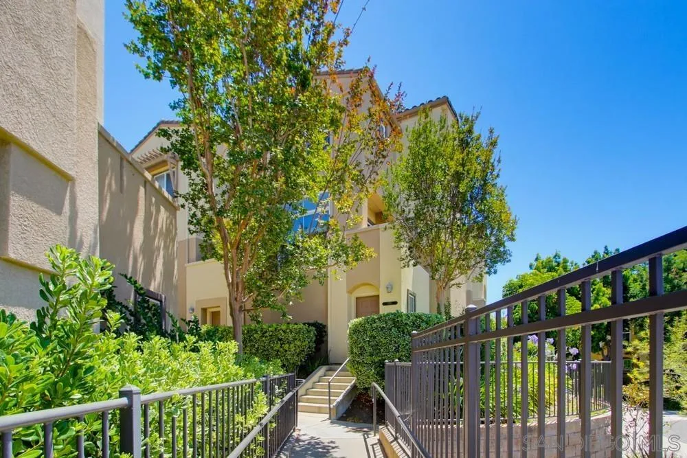 550 Almond Road San Marcos, CA 92078 - Photo 2 of 37