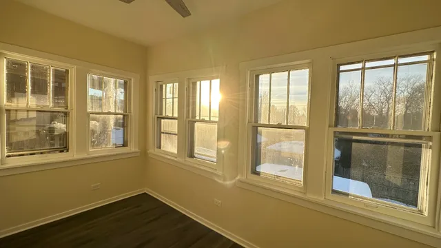 $2,400 | 5224 North Bernard Street, Unit 1, Chicago, IL 60625