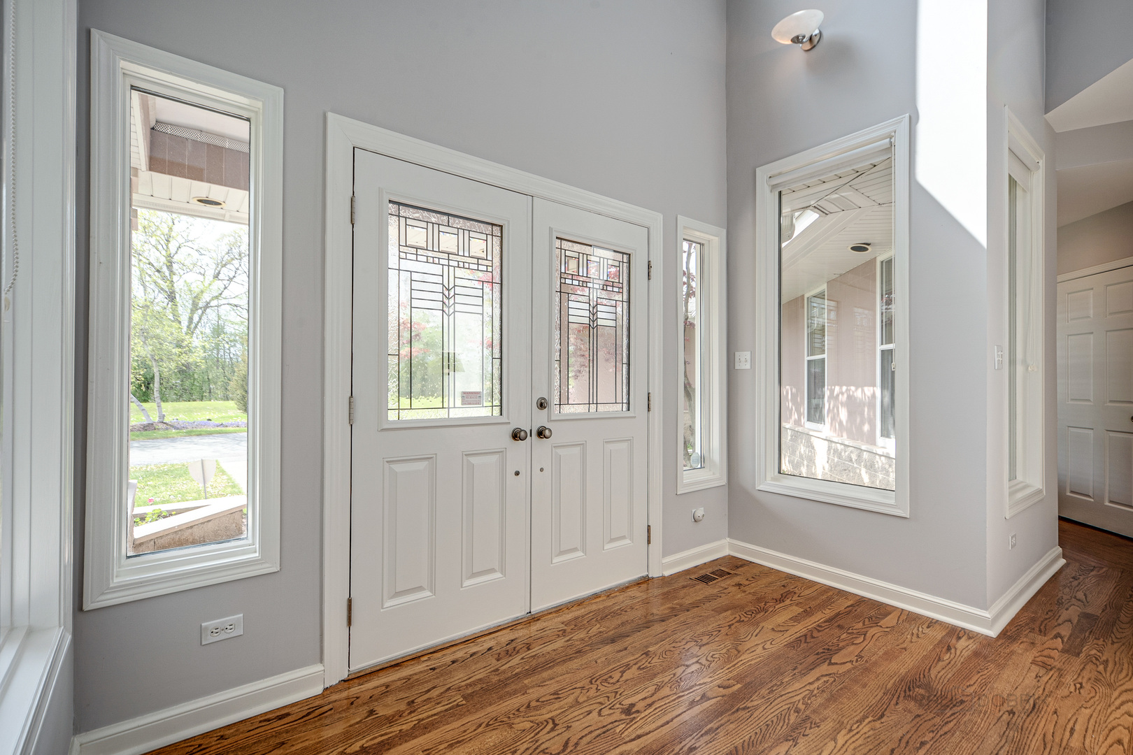 31665 Hanlon Road Libertyville, IL 60048 - Photo 4 of 47