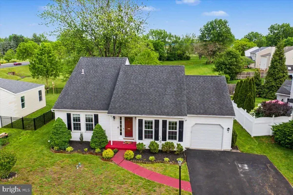 $550,000 | 105 Abbey Drive, Royersford, PA 19468
