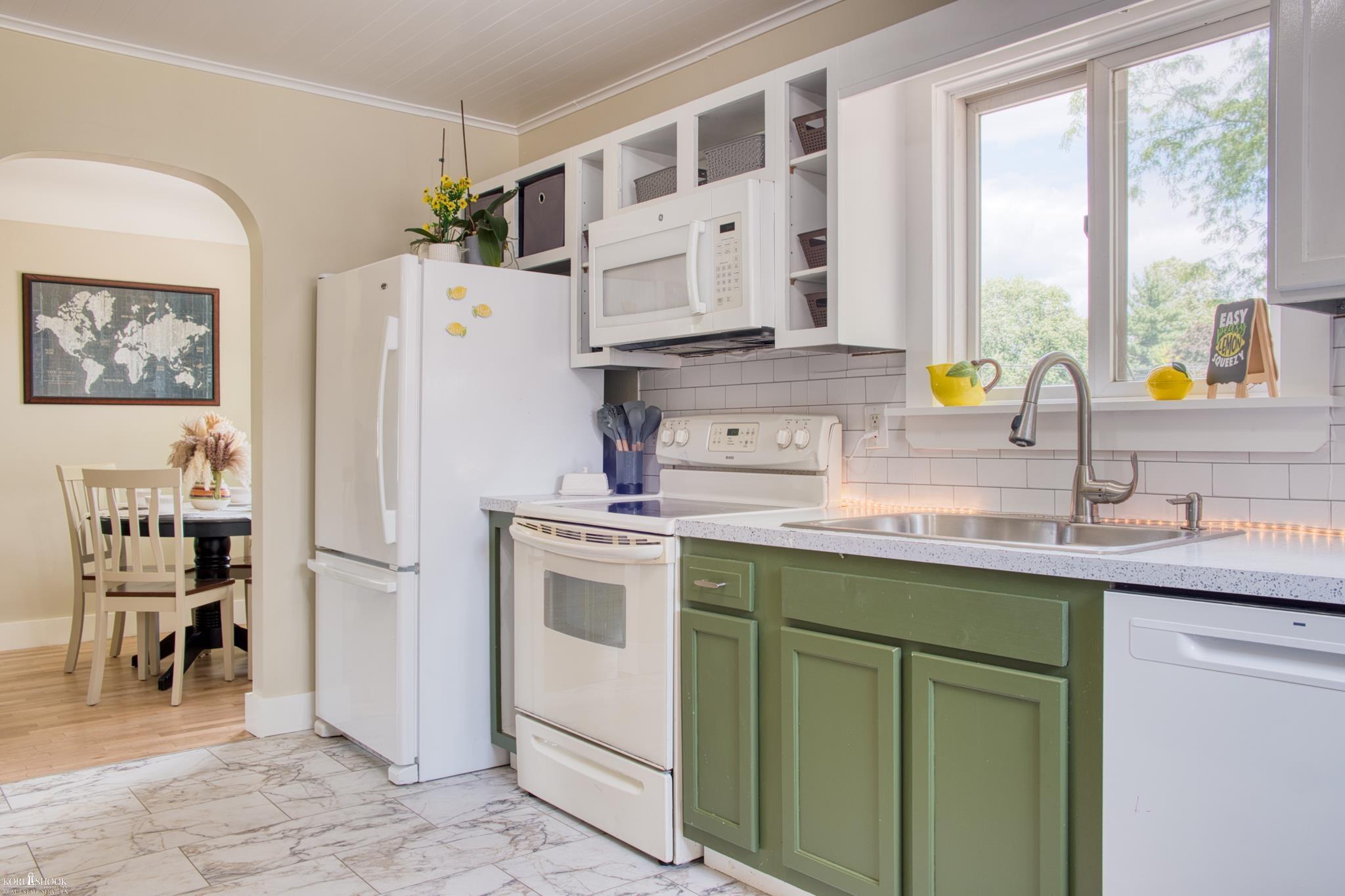 745 Raymond Road Owosso, MI 48867 - Photo 6 of 34 Gallery Image 6