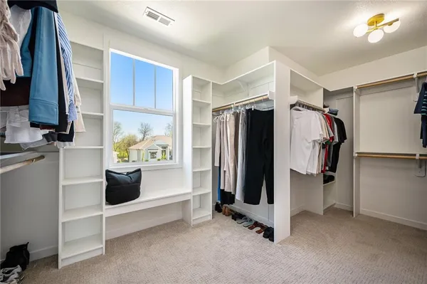 $659,900 | 3133 Southwest Summit View Trail, Lee's Summit, MO 64082