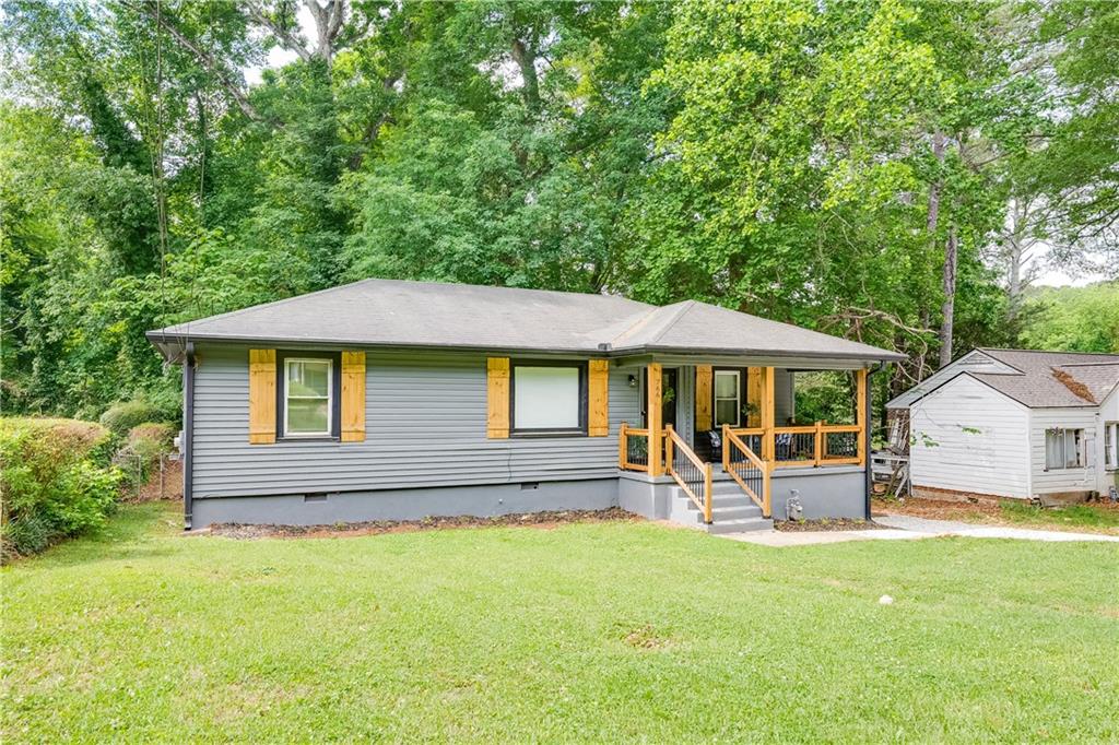 766 Pegg Road Southwest Atlanta, GA 30315 - Photo 3 of 33