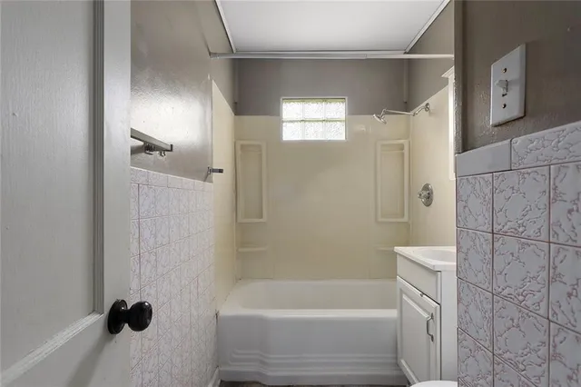 $135,000 | 2353 Englewood Court, Independence, MO 64052