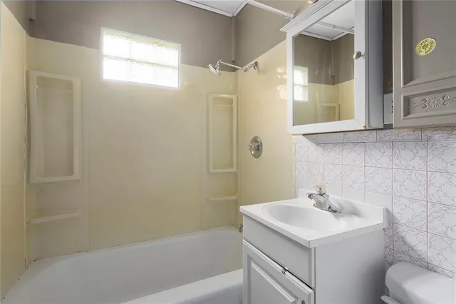 $135,000 | 2353 Englewood Court, Independence, MO 64052