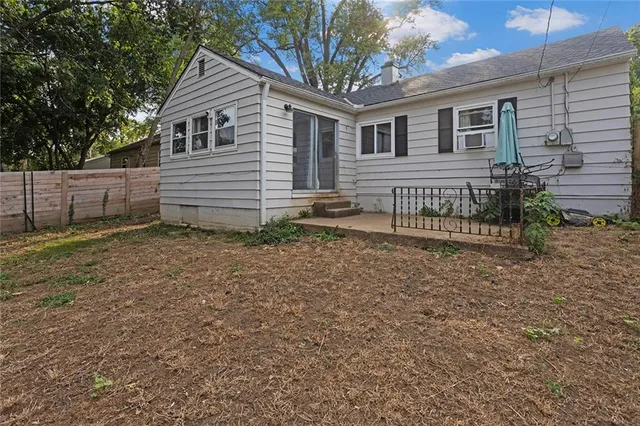 $135,000 | 2353 Englewood Court, Independence, MO 64052