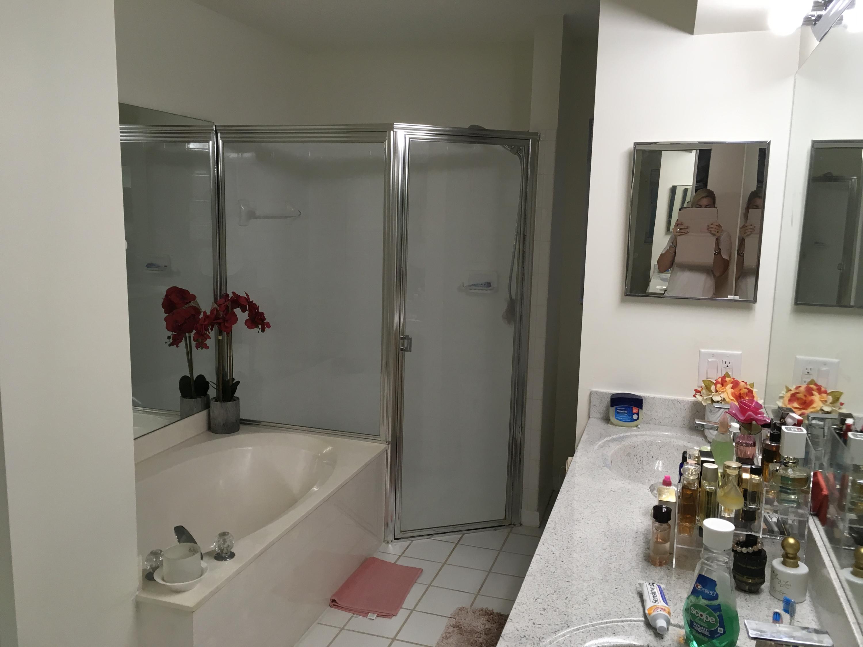 3069 Casa Rio Court Riviera Beach, FL 33418 - Photo 14 of 26 Master Bathroom