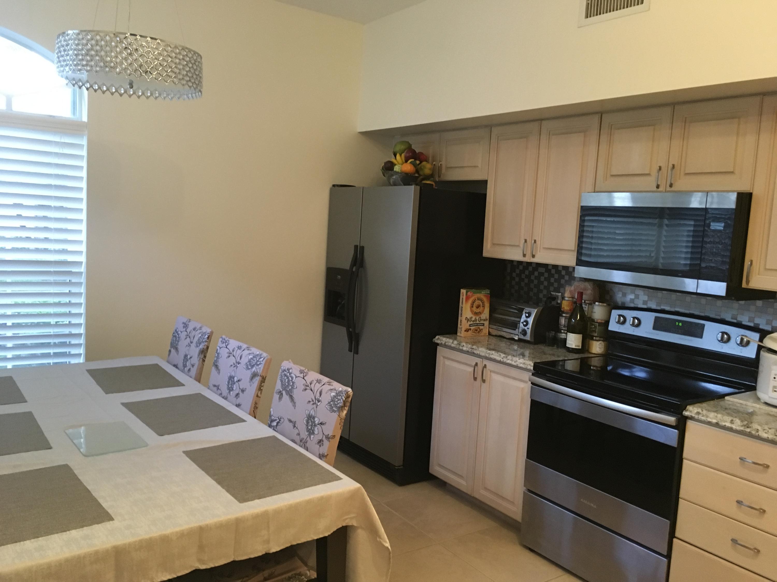 3069 Casa Rio Court Riviera Beach, FL 33418 - Photo 3 of 26 Eat In Kitchen