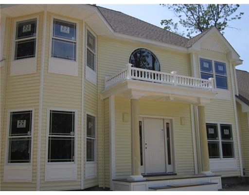 191 Rome Court Cranston, RI 02921 - Photo 3 of 4 Exterior Front.