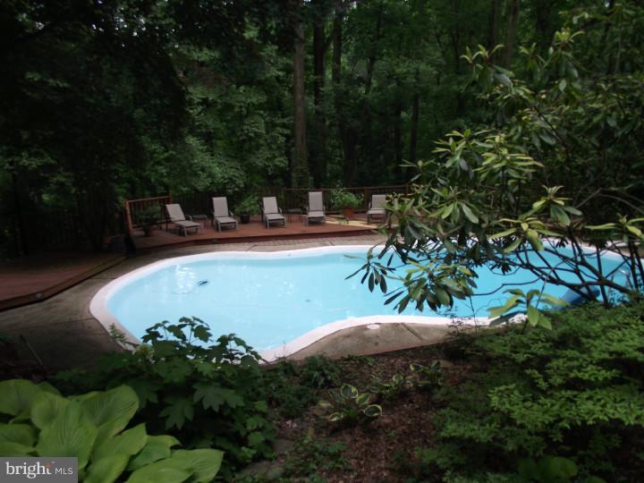 638 Woodbine Road West Chester, PA 19382 - Photo 19 of 20 Pool