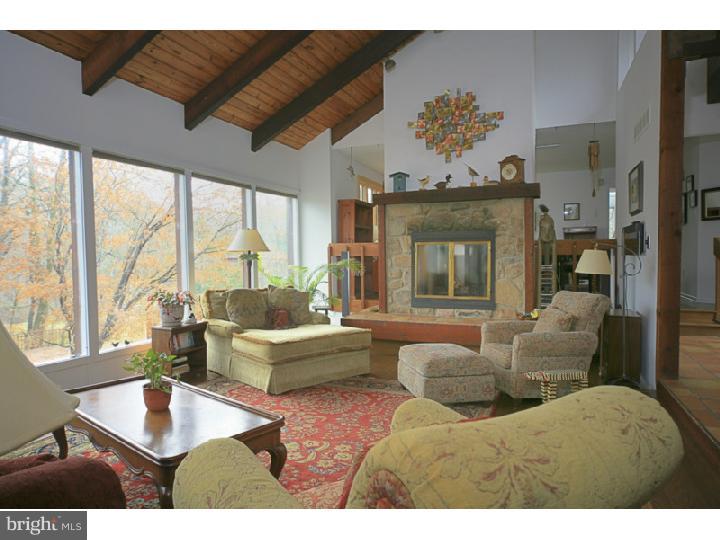638 Woodbine Road West Chester, PA 19382 - Photo 6 of 20 Living Room