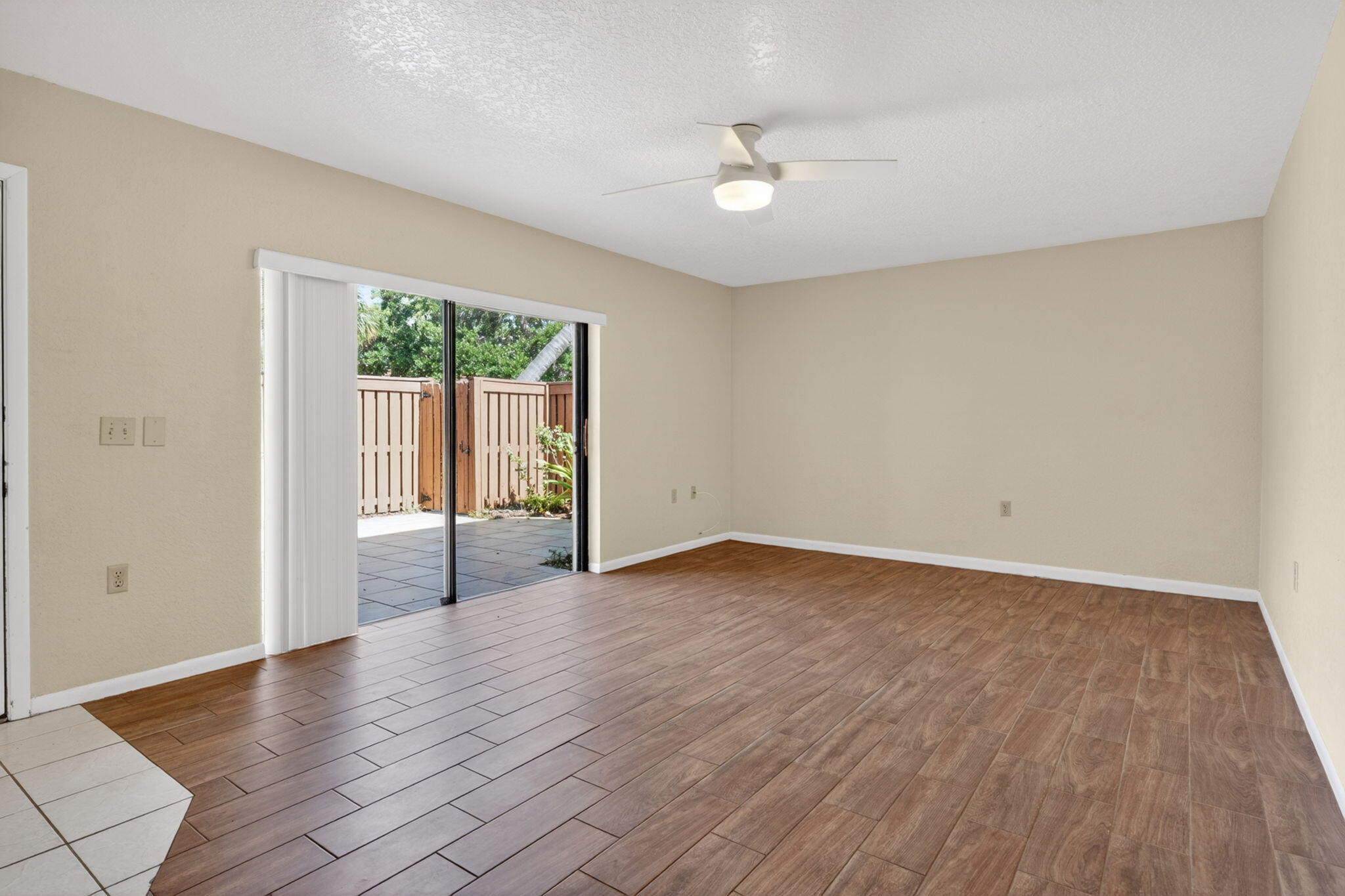 3900 County Line Road, Unit 21D Tequesta, FL 33469 - Photo 10 of 42 .