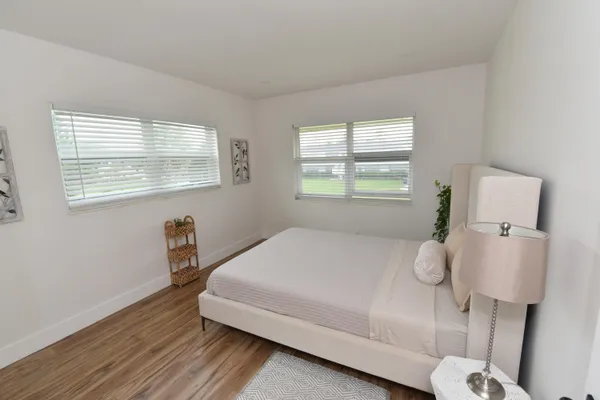$1,500 | 112 Salisbury East, Unit E, West Palm Beach, FL 33417