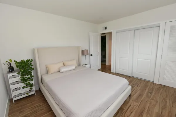 $1,500 | 112 Salisbury East, Unit E, West Palm Beach, FL 33417