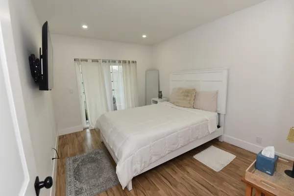 $1,500 | 112 Salisbury East, Unit E, West Palm Beach, FL 33417