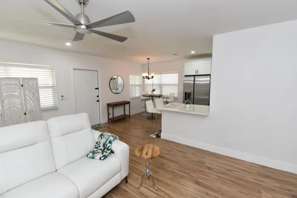 $1,500 | 112 Salisbury East, Unit E, West Palm Beach, FL 33417