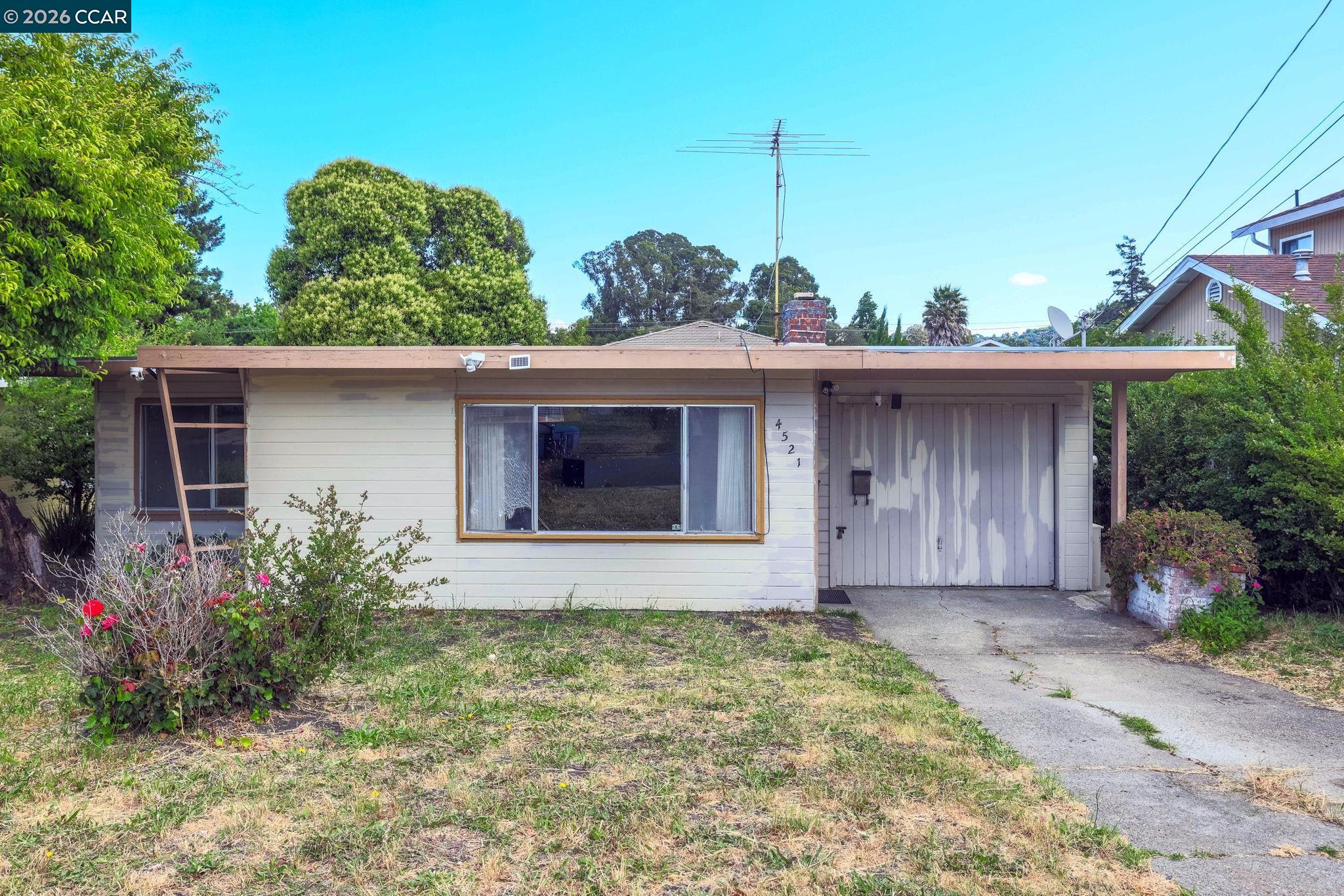 4521 Canyon Road El Sobrante, CA 94803 - Photo 1 of 25