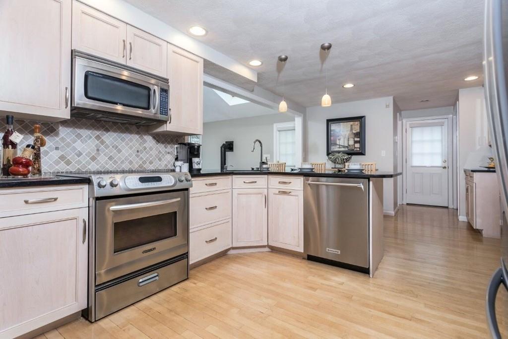 43 Bow Ridge Road Lynn, MA 01904 - Photo 10 of 28 Gallery Image 10