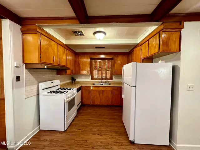 $157,000 | 111 East Gresham Street, Indianola, MS 38751