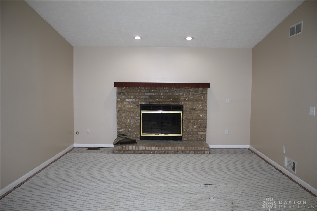 2029 Hanes Road Beavercreek, OH 45432 - Photo 6 of 30