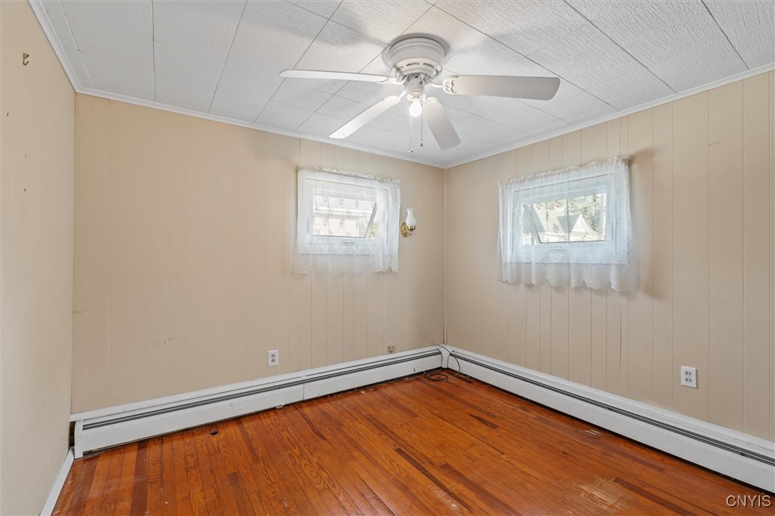 21 Union Street Auburn, NY 13021 - Photo 26 of 45 Bedroom 2