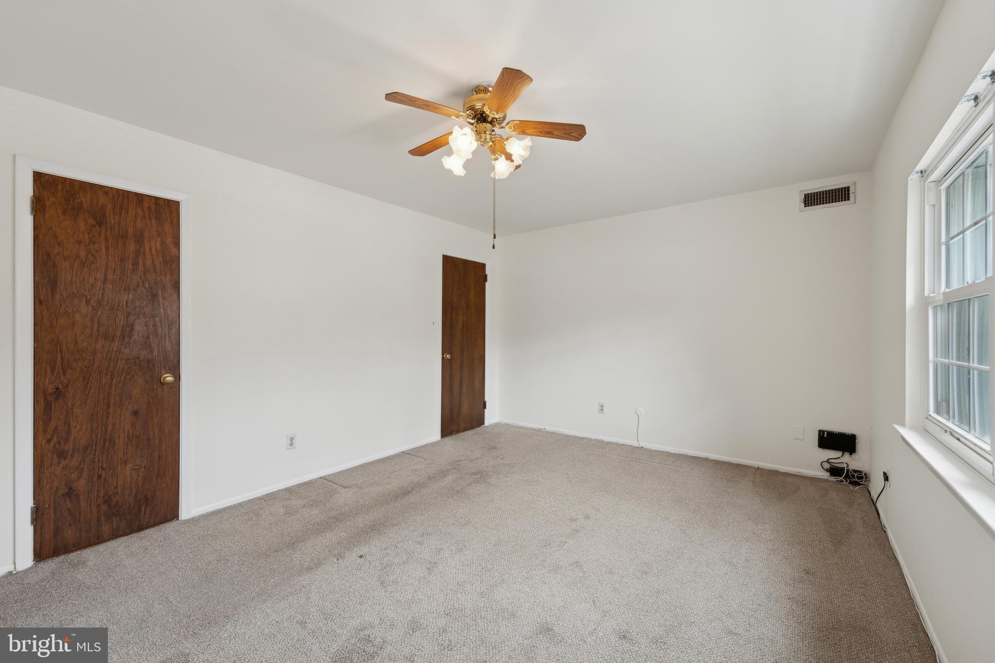 198 Old Forge Crossing Devon, PA 19333 - Photo 7 of 18 Bedroom with walk-in closet.