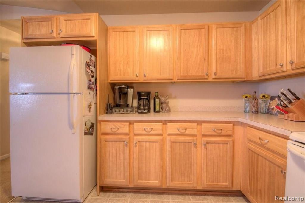 1715 Welland Street Howell, MI 48855 - Photo 9 of 20