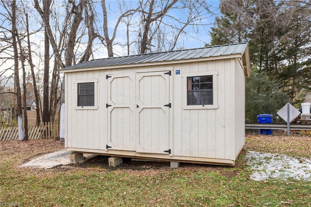 649 McAdams Road Hillsborough, NC 27278 - Photo 7 of 32