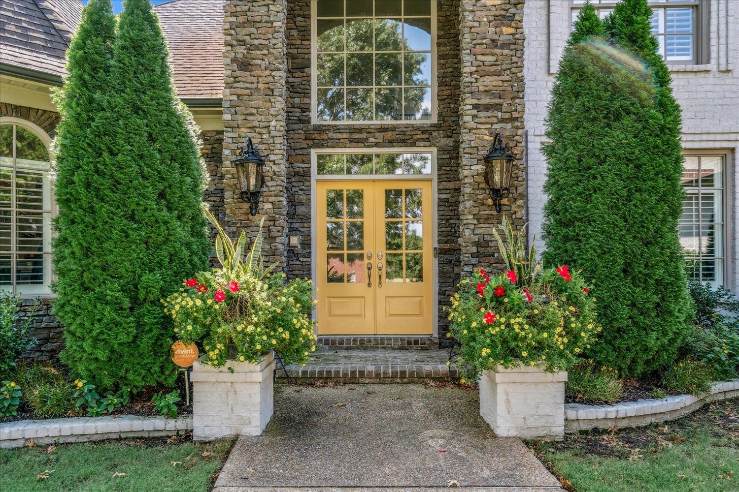 609 Ridge Springs Road Collierville, TN 38017 - Photo 3 of 40 Gallery Image 3