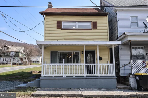 $129,900 | 402 Catherine Street, Ashland, PA 17921