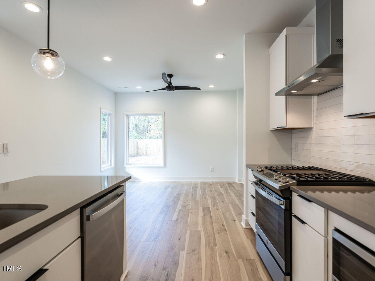 705 Colleton Road Raleigh, NC 27610 - Photo 17 of 41 016-1280x960-kitchen
