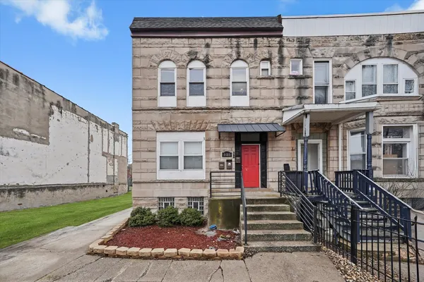 $280,000 | 525 West 78th Street, Chicago, IL 60620