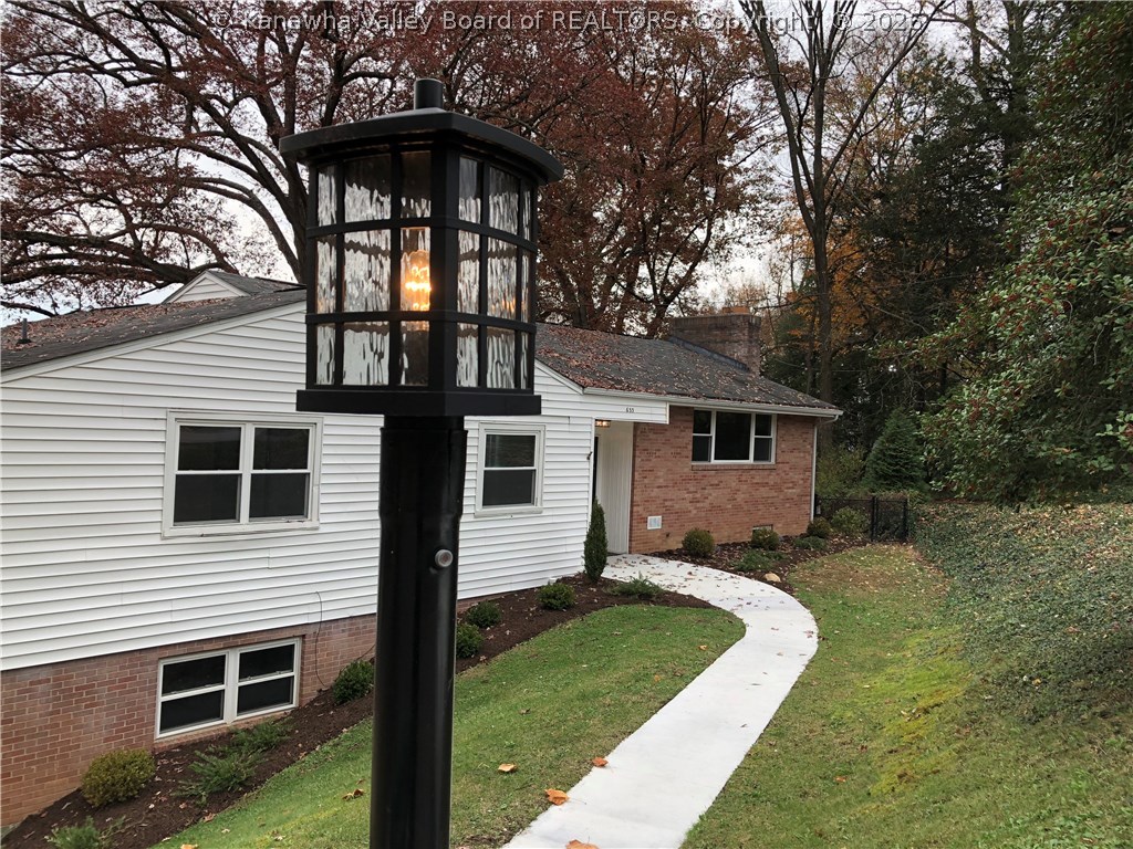 633 Holly Road Charleston, WV 25314 - Photo 1 of 28 Gallery Image 1
