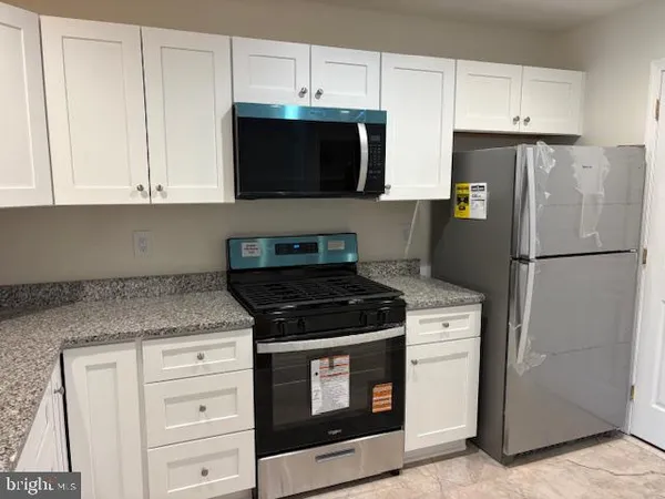 $2,750 | 2403 Beacon Hill Drive, Sicklerville, NJ 08081