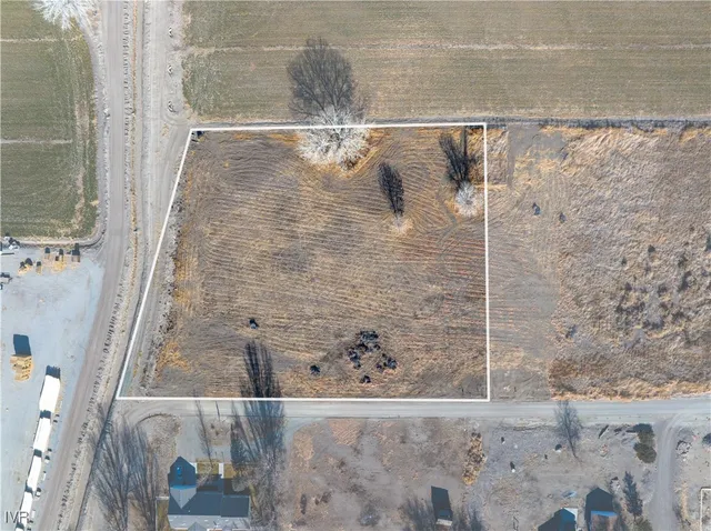 $250,000 | 14 Ashley Drive, Yerington, NV 89447