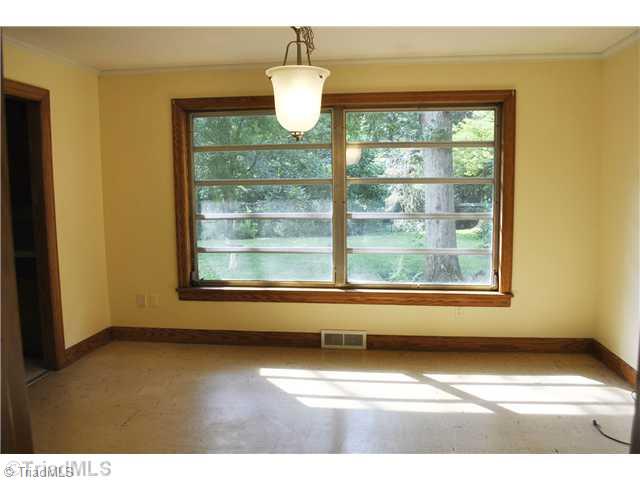 2530 Farmbrook Road Winston-Salem, NC 27103 - Photo 3 of 12 Dining Room.