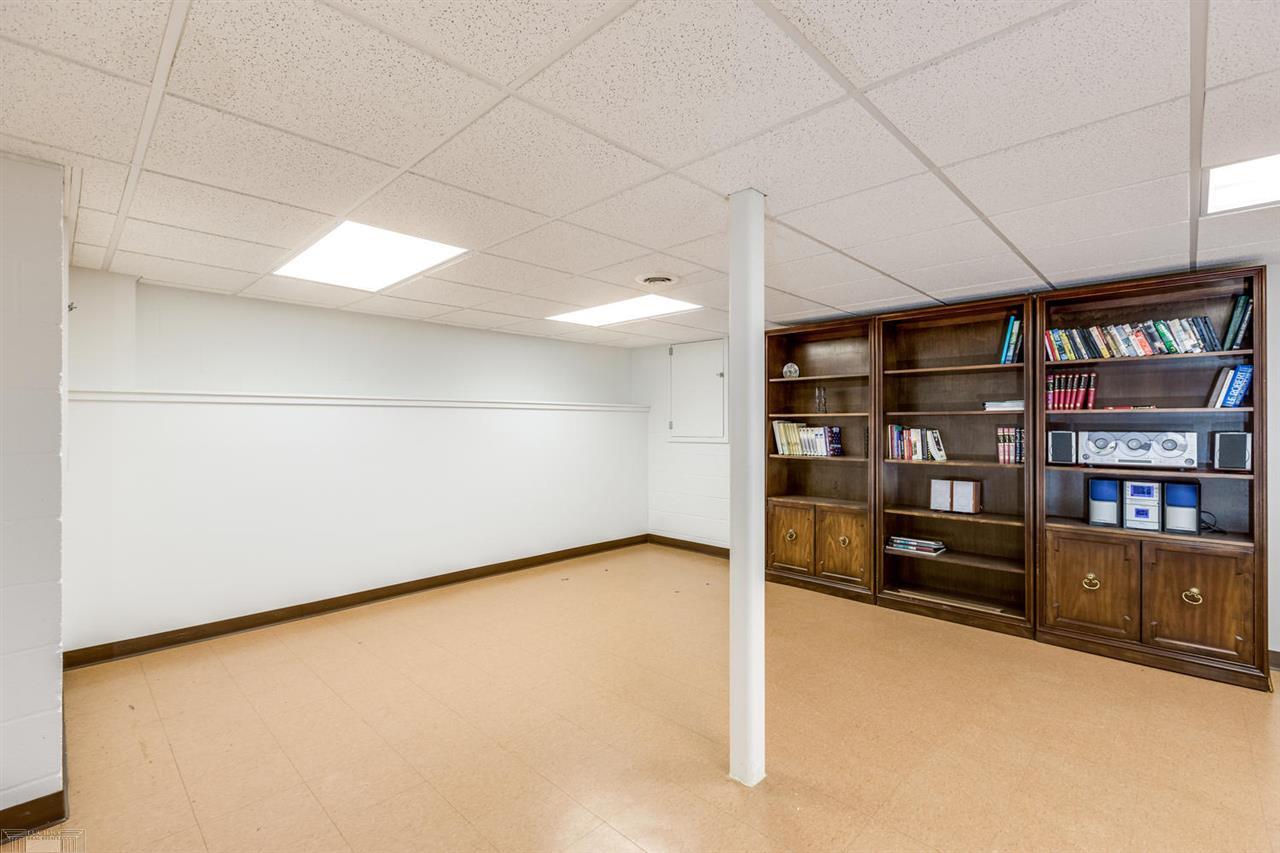 735 Lake Shore Road Grosse Pointe Shores, MI 48236 - Photo 48 of 98