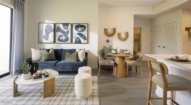 $2,599 | 7301 Lake Bank Loop, Unit PARKSIDE VILLA, Fort Myers, FL 33966