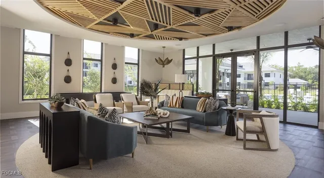 $2,599 | 7301 Lake Bank Loop, Unit PARKSIDE VILLA, Fort Myers, FL 33966